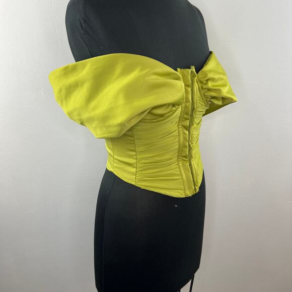 PrettyLittleThing Green 6 Corset Top Off The Shoulder Drape Sleeve Bodycon fit - Picture 3 of 7